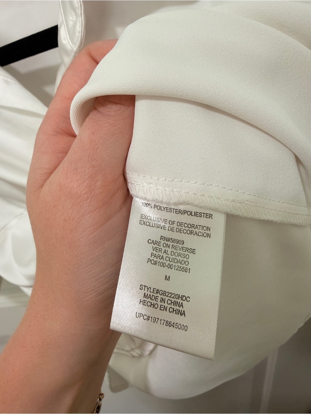 Gianni Bini Ivory Satin Button-Down Boxy Top - Picture 3 of 5